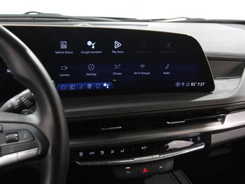 Certified 2025 Cadillac XT4 Premium Luxury image 9