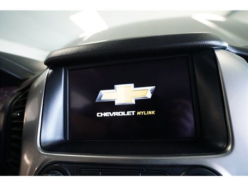 Used 2019 Chevrolet Suburban Premier w/ Premier Plus Edition AWD/4WD image 24