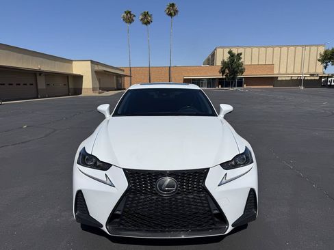 Used 2018 Lexus IS 300 F Sport RWD image 2