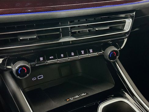 Used 2025 Chevrolet Traverse RS w/ LPO, Floor Liner Package image 23