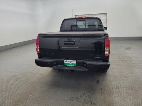 Used 2021 Nissan Frontier SV w/ Midnight Edition Floor Mats image 7
