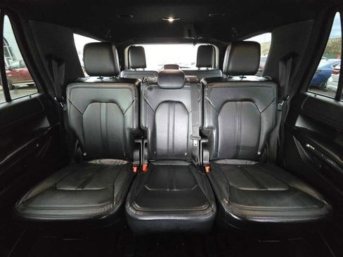 Used 2020 Ford Expedition Limited image 18