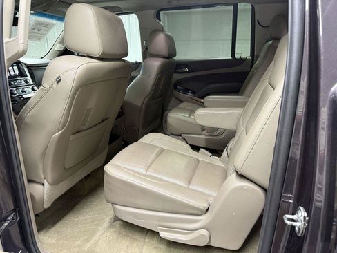 Used 2015 Chevrolet Suburban LTZ AWD/4WD image 25