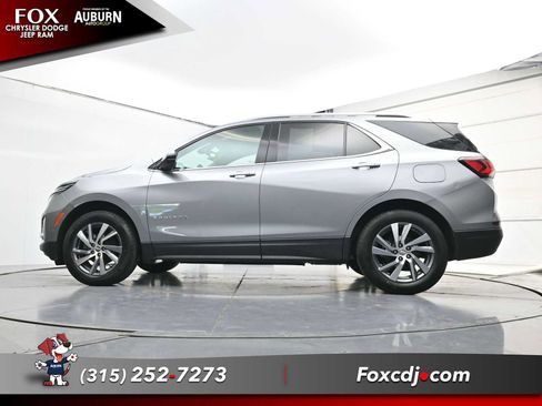 Used 2024 Chevrolet Equinox Premier AWD/4WD image 22