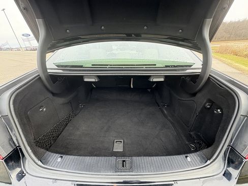 Used 2014 Mercedes-Benz E 350 4MATIC Sedan image 18