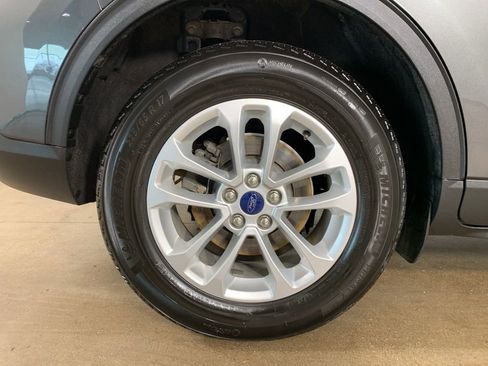 Used 2020 Ford Escape SE image 37