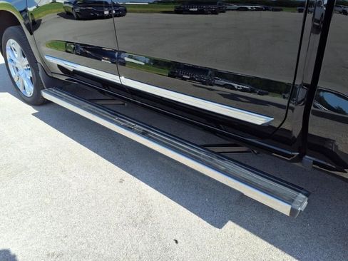 Used 2024 Chevrolet Silverado 1500 High Country w/ High Country Premium Package image 35