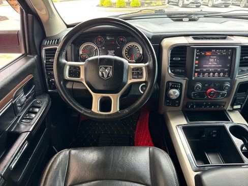 Used 2013 RAM 1500 Laramie w/ Convenience Group AWD/4WD image 8