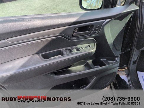 Used 2023 Honda Odyssey Sport image 13