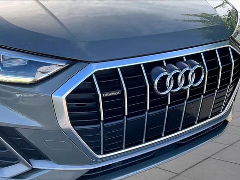 Used 2019 Audi Q3 2.0T Premium Plus w/ Premium Plus Package AWD/4WD image 30