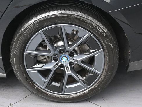 Used 2024 BMW i4 eDrive40 w/ Premium Package RWD image 37
