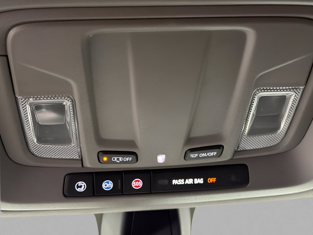 Used 2019 Chevrolet Silverado 1500 RST AWD/4WD image 13