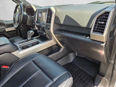 Used 2019 Ford F150 Lariat AWD/4WD image 22