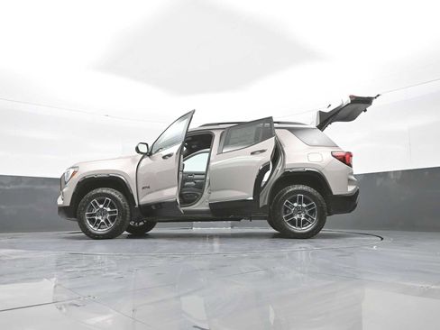New 2026 GMC Terrain AT4 AWD/4WD image 36