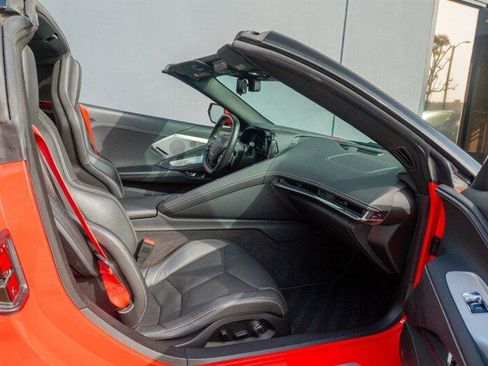 Used 2020 Chevrolet Corvette w/ 2LT Preferred Equipment Group image 15