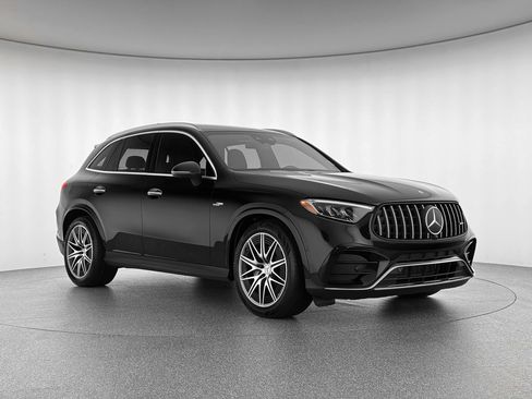 Used 2024 Mercedes-Benz GLC 43 AMG 4MATIC image 7