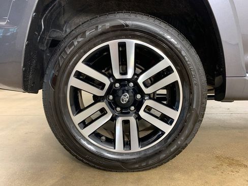 Used 2019 Toyota 4Runner Limited image 39