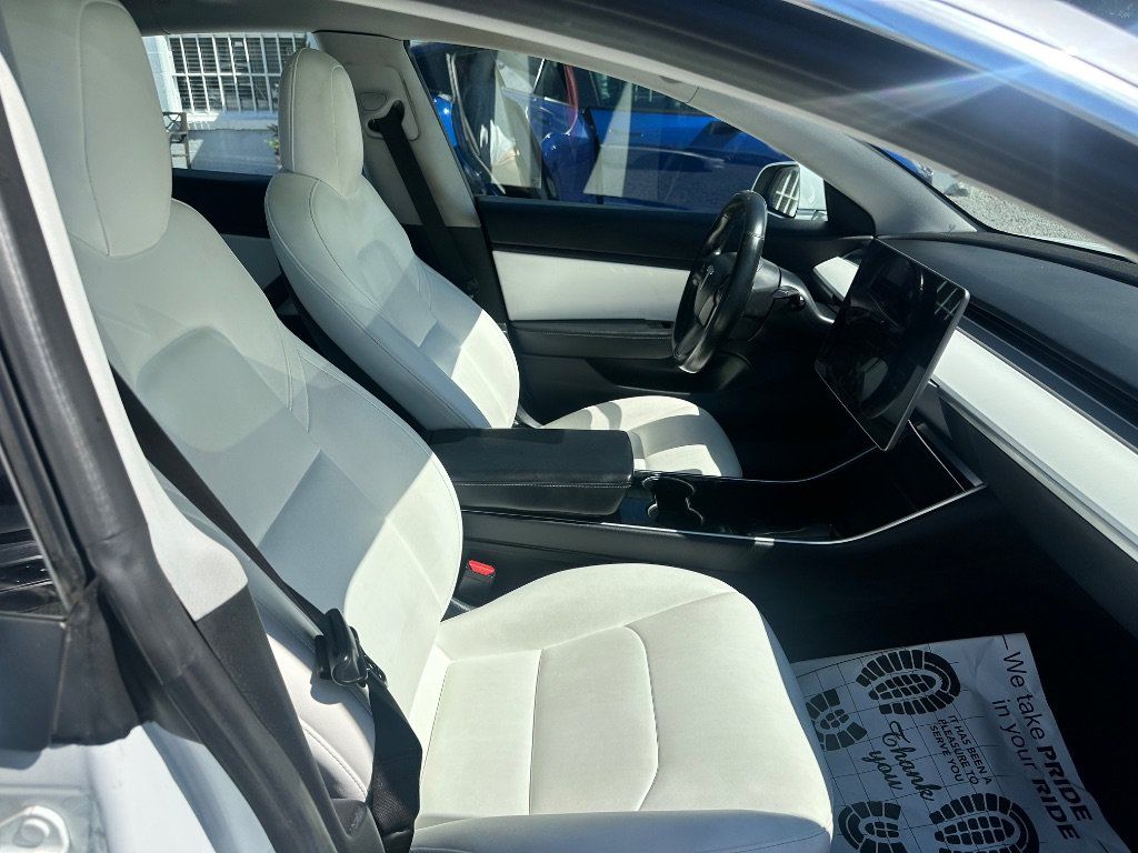 Used 2018 Tesla Model 3 Long Range AWD/4WD image 9