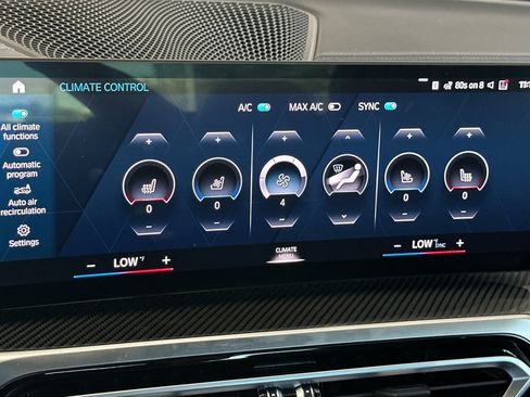 Used 2024 BMW M4 Coupe w/ Parking Assistance Package RWD image 17