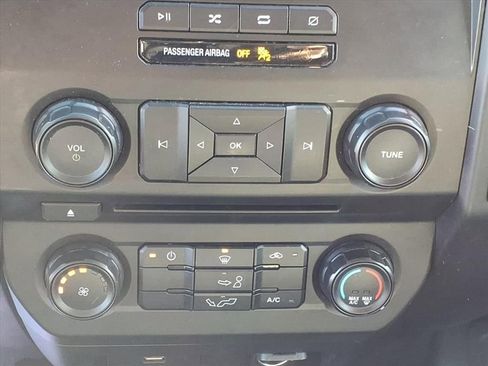 Used 2018 Ford F150 XL w/ Equipment Group 101A Mid image 11