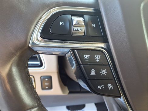 Used 2023 Lincoln Navigator Reserve AWD/4WD image 18