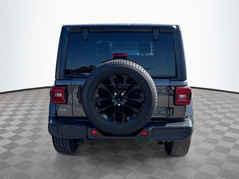Used 2021 Jeep Wrangler Unlimited Sahara w/ Cold Weather Group AWD/4WD image 7