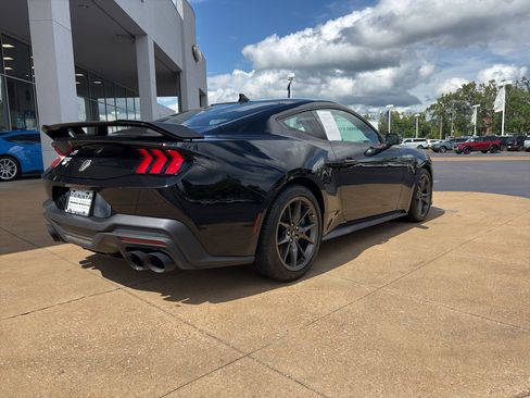 Used 2024 Ford Mustang Dark Horse RWD image 7