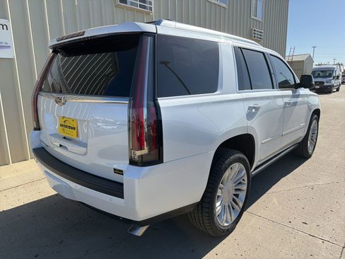 Used 2016 Cadillac Escalade Platinum AWD/4WD image 7