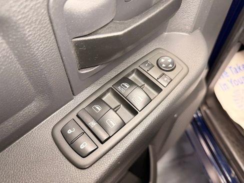 Used 2012 RAM 1500 Express AWD/4WD image 3