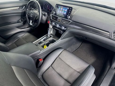 Used 2018 Honda Accord Sport image 32