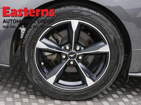 Used 2019 Ford Mustang Coupe RWD image 27