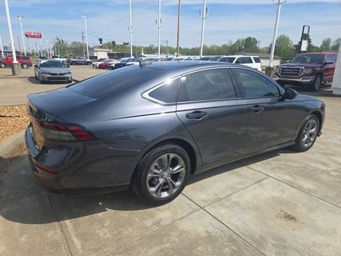 Used 2024 Honda Accord EX image 5