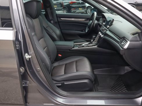 Used 2018 Honda Accord Sport image 20