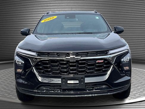 Used 2026 Chevrolet Trax RS w/ Sunroof Package image 2
