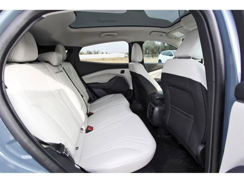 Used 2023 Ford Mustang Mach-E Premium image 10