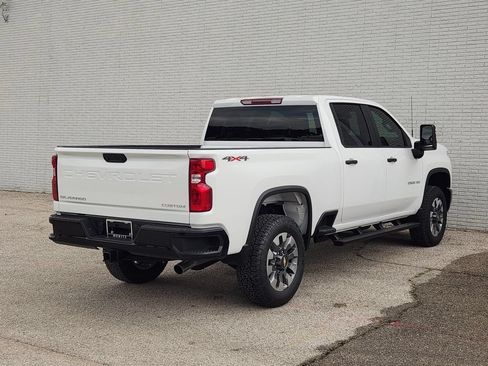 New 2026 Chevrolet Silverado 2500 Custom w/ Custom Value Package AWD/4WD image 4