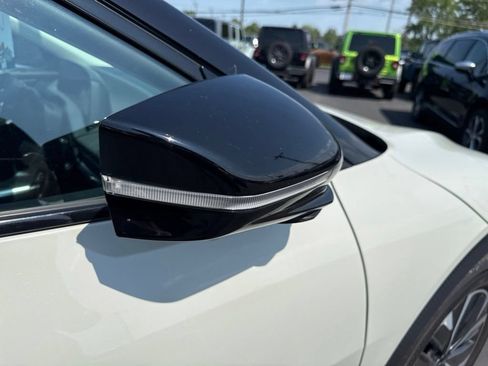 Used 2024 Kia EV6 Light AWD/4WD image 24