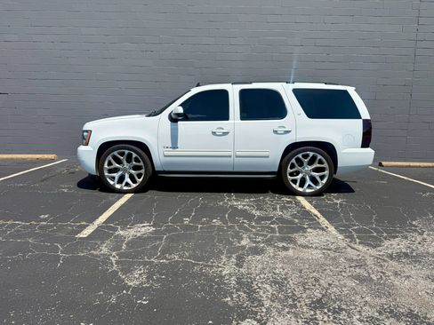 Used 2010 Chevrolet Tahoe LT AWD/4WD image 2