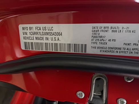 Used 2021 RAM 1500 Classic SLT image 24