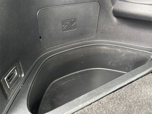 Used 2018 Honda Pilot LX image 32