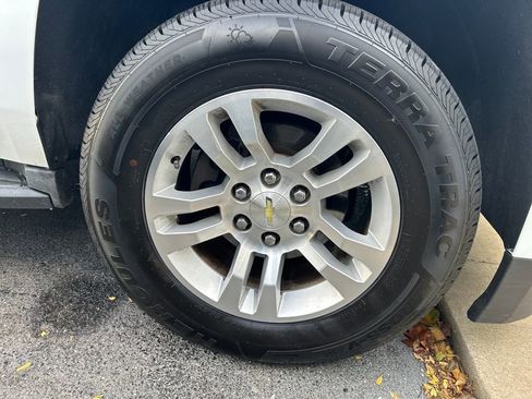 Used 2017 Chevrolet Tahoe LT image 29