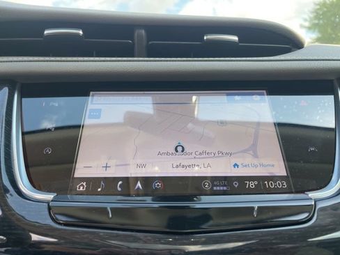 Certified 2024 Cadillac XT6 Premium Luxury w/ Technology Package FWD image 25