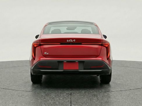 Used 2025 Kia K4 LXS image 7