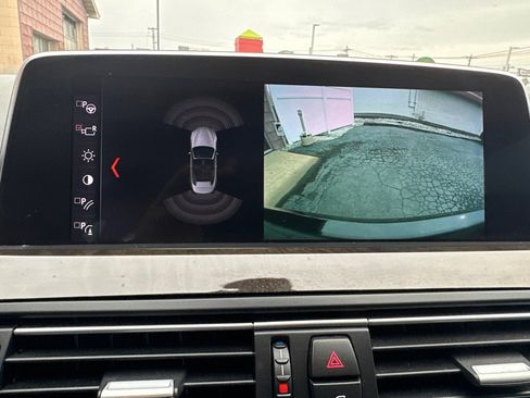 Used 2018 BMW 640i Convertible image 24