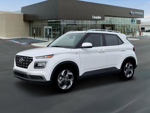 New 2026 Hyundai Venue SEL image 2