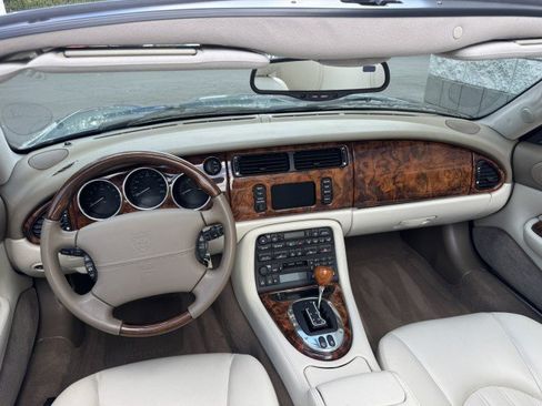 Used 2006 Jaguar XK8 Convertible RWD image 18