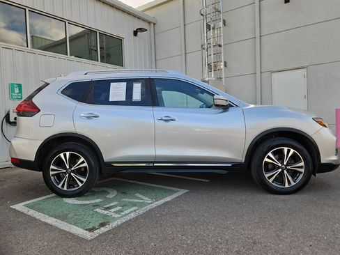 Used 2018 Nissan Rogue SL AWD/4WD image 4