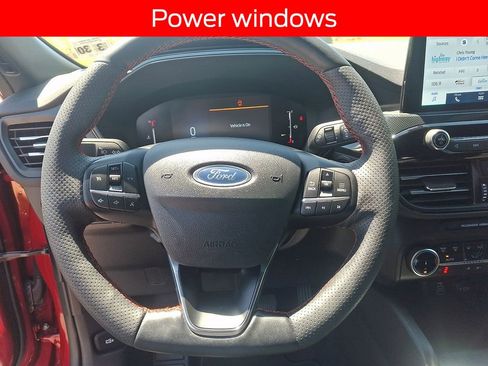 Used 2025 Ford Escape ST-Line w/ Cold Weather Package AWD/4WD image 18