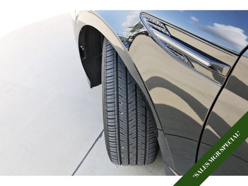 Used 2025 Hyundai Sonata Limited FWD image 31