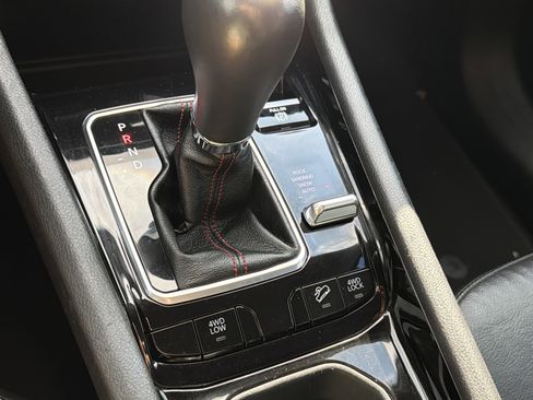 Used 2022 Jeep Compass Trailhawk w/ Trailhawk Convenience Group image 24